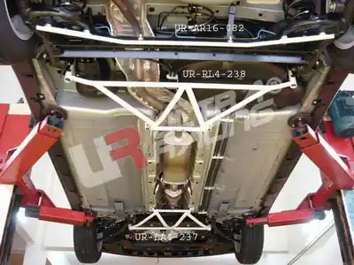 Nieuw binnen - Nissan Micra K12 02-07 UltraRacing achter Sway Bar 16mm