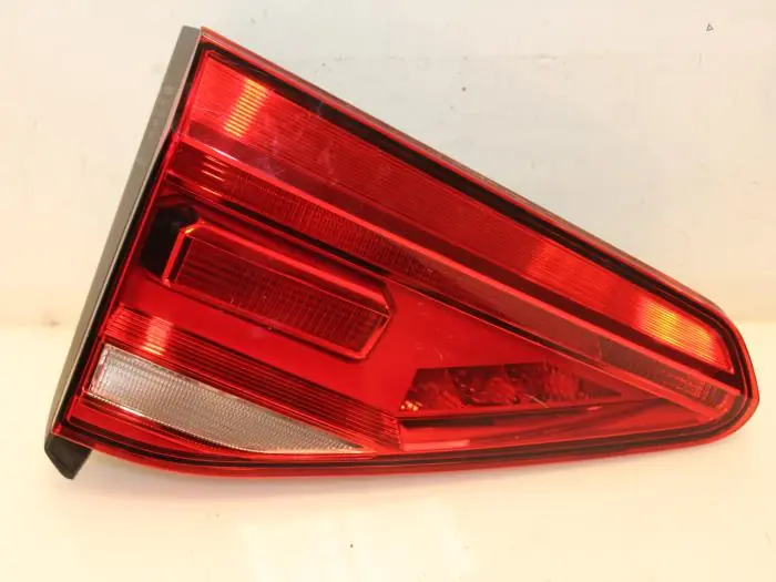 Scherp geprijsd - Achterlicht links Volkswagen Touran O122156
